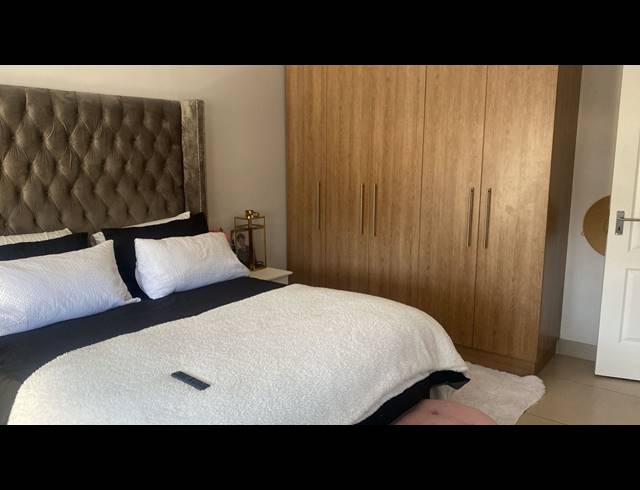 2 BEDROOM APARTMENT TO LET IN WAVERLEY